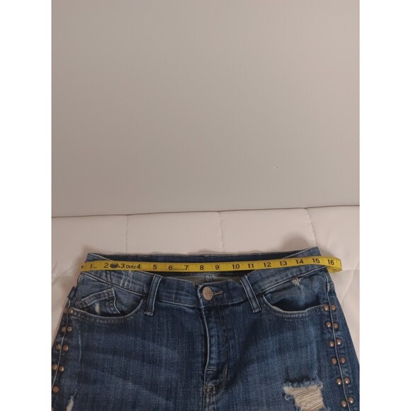 Rock & Republic Denim Shorts Sz 10 Distressed Stud Detail - Picture 4 of 7